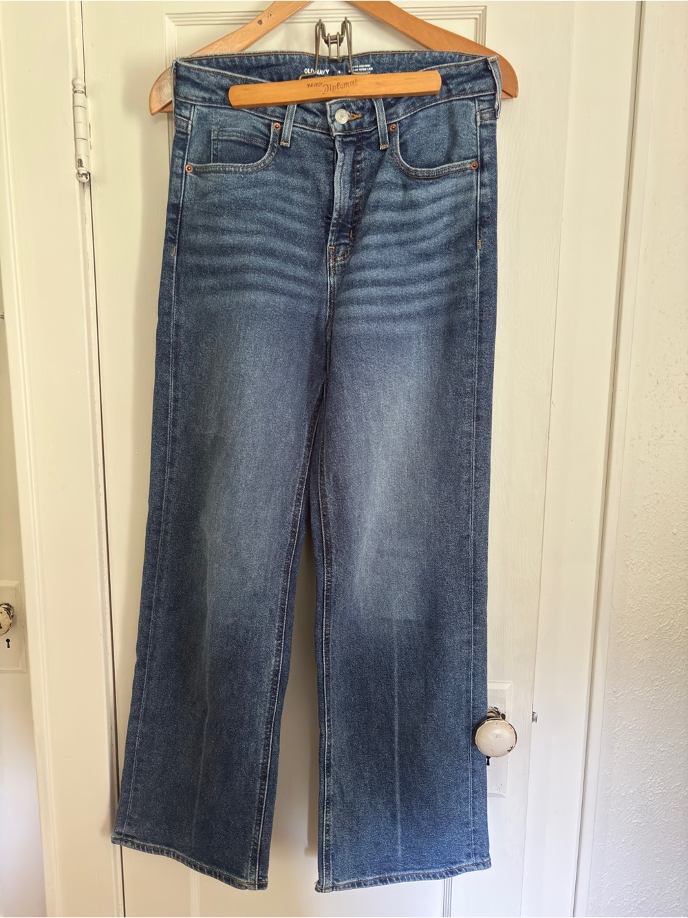 Old Navy Women's Wide-Leg Jeans in Medium Blue Wash